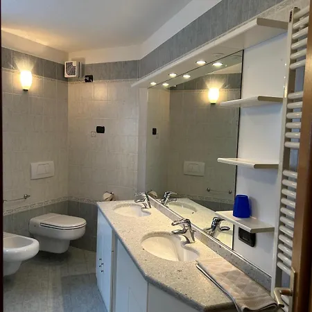 Champagne Apartament
