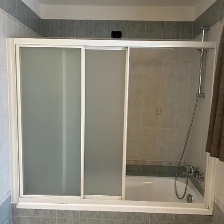 Champagne Apartament *